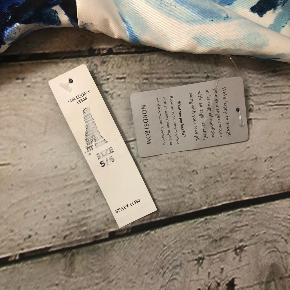 Floral Patterned Dress - Picture 8 of 12